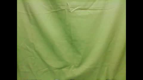 Snapshot of xx_winwin_xx chatting on 11/12/25, 09:21 Mariel online show from 11/12/25, 09:21