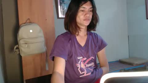 Snapshot of xxbetyxx chatting on 10/08/25, 11:35 xxbetyxx online show from 10/08/25, 11:35