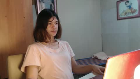 Snapshot of xxbetyxx chatting on 10/11/25, 01:05 xxbetyxx online show from 10/11/25, 01:05