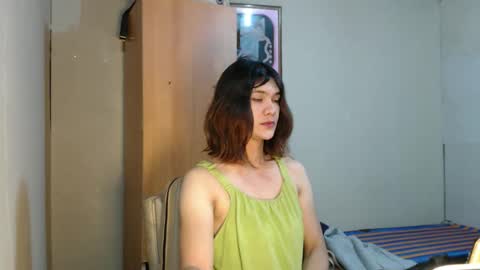 Snapshot of xxbetyxx chatting on 10/26/25, 05:19 xxbetyxx online show from 10/26/25, 05:19