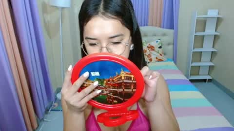 CHLOES ROOM online show from 06/18/26, 10:52