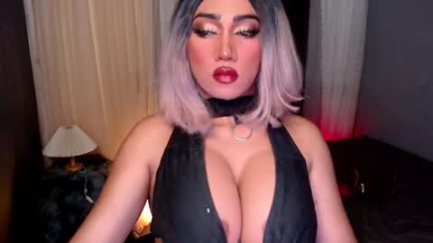 Snapshot of xxcinddyxx chatting on 12/16/25, 06:40 cinddy online show from 12/16/25, 06:40