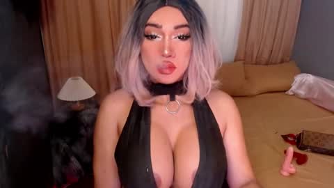 Snapshot of xxcinddyxx chatting on 01/12/26, 11:04 cinddy online show from 01/12/26, 11:04