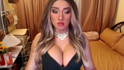 Snapshot of xxcinddyxx chatting on 04/07/26, 04:40 cinddy online show from 04/07/26, 04:40