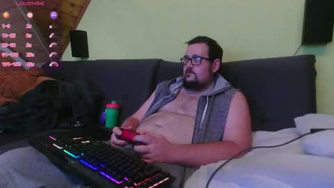 Snapshot of xxevoker chatting on 09/30/25, 11:48 xxevoker online show from 09/30/25, 11:48