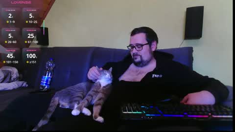 Snapshot of xxevoker chatting on 10/30/25, 11:44 xxevoker online show from 10/30/25, 11:44