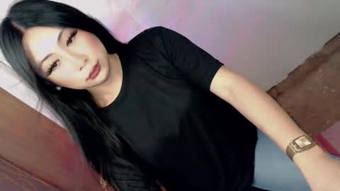 Snapshot of xxexpensive_candy chatting on 12/15/25, 01:54 Janae online show from 12/15/25, 01:54