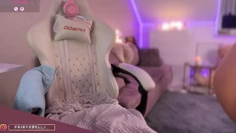 Snapshot of xxfairyxgiiirlxx chatting on 12/05/25, 06:33 xxfairyxgiiirlxx online show from 12/05/25, 06:33