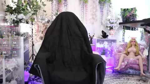 Snapshot of xxhayleemariexx chatting on 12/19/25, 12:06 Haylee Marie online show from 12/19/25, 12:06