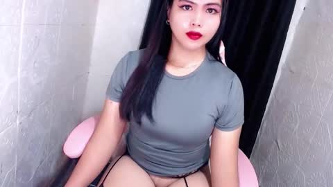 Snapshot of xxhotsexydivinexx chatting on 11/06/25, 11:59 divine online show from 11/06/25, 11:59