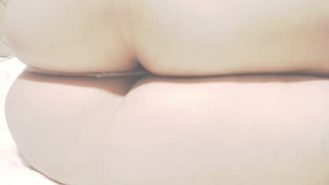 Snapshot of xxiisshi chatting on 12/22/25, 12:57 xxiisshi online show from 12/22/25, 12:57