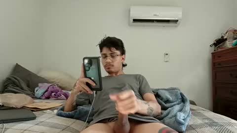 Snapshot of xxjasoneecxx chatting on 05/14/26, 12:45 XxJasoneecxX online show from 05/14/26, 12:45