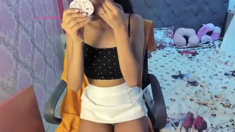 Snapshot of xxkayjeanxx chatting on 06/12/26, 11:46 Aya online show from 06/12/26, 11:46