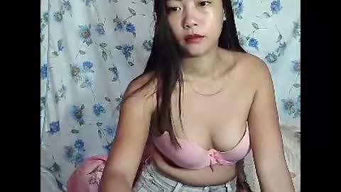 xxkylie18 online show from 09/22/25, 07:05