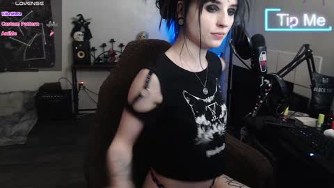 Lilith online show from 01/26/25, 06:17