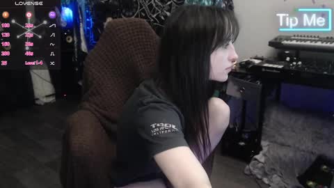 Lilith online show from 03/05/25, 06:12