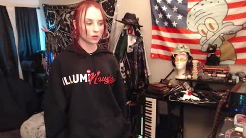 Snapshot of xxlilithmoonxx chatting on 12/17/25, 03:56 Lilith online show from 12/17/25, 03:56