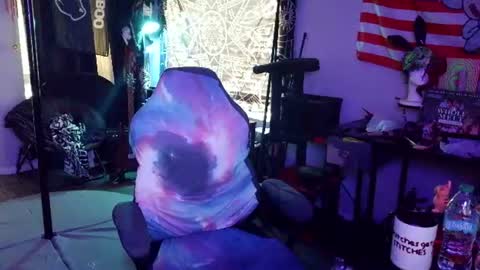 Lilith online show from 06/08/26, 11:49