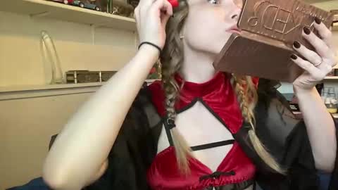 Snapshot of xxloveanastasia chatting on 10/29/25, 06:09 LoveAnastasia online show from 10/29/25, 06:09