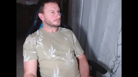 Snapshot of xxmettexx chatting on 12/08/24, 09:30 xxmettexx online show from 12/08/24, 09:30