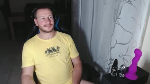 Snapshot of xxmettexx chatting on 01/04/25, 11:17 xxmettexx online show from 01/04/25, 11:17