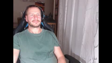 Snapshot of xxmettexx chatting on 01/05/25, 09:25 xxmettexx online show from 01/05/25, 09:25