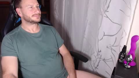 Snapshot of xxmettexx chatting on 01/06/25, 08:50 xxmettexx online show from 01/06/25, 08:50