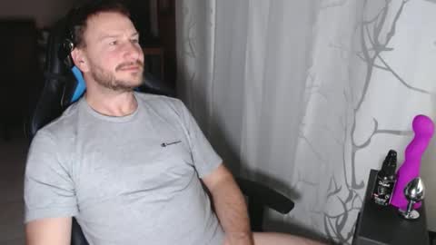 Snapshot of xxmettexx chatting on 02/01/25, 10:13 xxmettexx online show from 02/01/25, 10:13