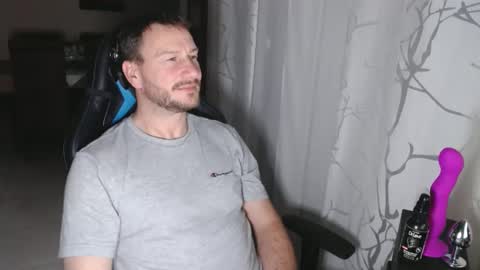 Snapshot of xxmettexx chatting on 02/02/25, 09:34 xxmettexx online show from 02/02/25, 09:34