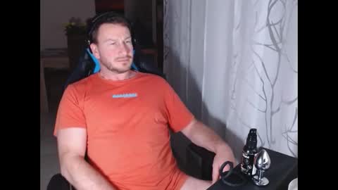 Snapshot of xxmettexx chatting on 02/16/25, 09:05 xxmettexx online show from 02/16/25, 09:05