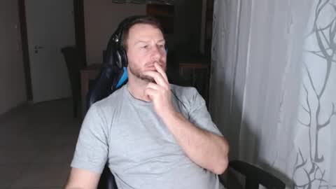 Snapshot of xxmettexx chatting on 02/26/25, 09:05 xxmettexx online show from 02/26/25, 09:05