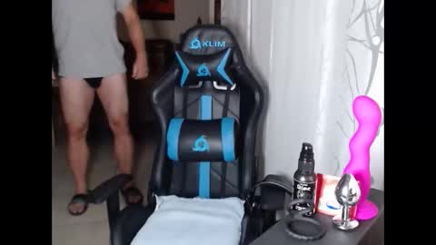 Snapshot of xxmettexx chatting on 09/23/25, 07:28 xxmettexx online show from 09/23/25, 07:28