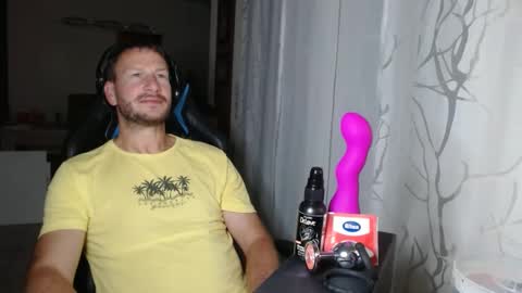 Snapshot of xxmettexx chatting on 10/03/25, 10:07 xxmettexx online show from 10/03/25, 10:07