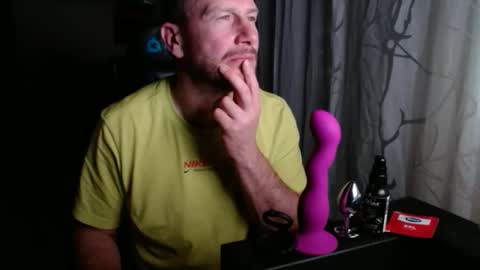 Snapshot of xxmettexx chatting on 03/15/26, 12:27 xxmettexx online show from 03/15/26, 12:27