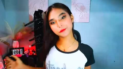 xxmiahot online show from 06/09/26, 03:51