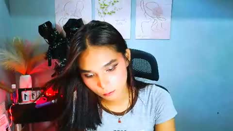 xxmiahot online show from 06/11/26, 04:21