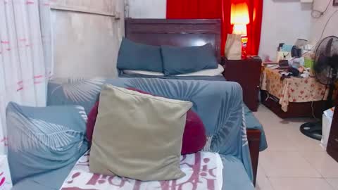 sexyyanna4u online show from 12/25/24, 12:05
