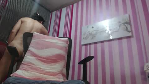 xxrowenatastycockforyouxx online show from 09/24/25, 02:48