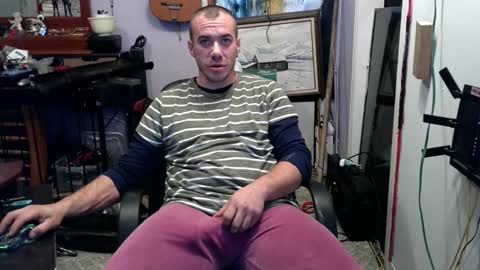 Snapshot of xxscubastevexxx chatting on 11/13/25, 09:14 xxScubaStevexx online show from 11/13/25, 09:14