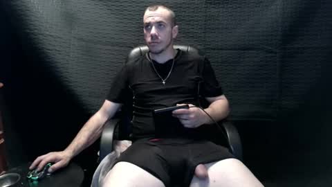 Snapshot of xxscubastevexxx chatting on 11/19/25, 01:33 xxScubaStevexx online show from 11/19/25, 01:33
