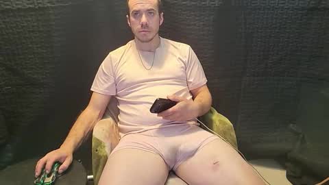 Snapshot of xxscubastevexxx chatting on 12/21/25, 01:51 xxScubaStevexx online show from 12/21/25, 01:51