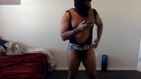 Snapshot of xxsexking chatting on 04/13/26, 10:48 xxblackking online show from 04/13/26, 10:48