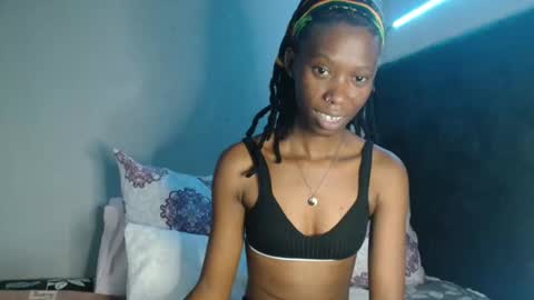 xxsexytalia28 online show from 02/21/26, 09:21
