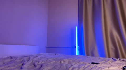 kristina    usually everyday here started  GMT3 online show from 12/04/24, 06:33