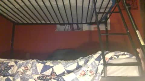 Snapshot of xxvizzyxx chatting on 10/01/25, 07:47 Vizzy online show from 10/01/25, 07:47