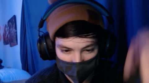 Snapshot of xxwhitefoxx chatting on 10/30/25, 09:55 David Fox online show from 10/30/25, 09:55