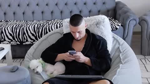 Snapshot of xxx_alejandro chatting on 09/18/25, 10:39 xxx_alejandro online show from 09/18/25, 10:39