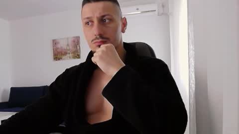 Snapshot of xxx_alejandro chatting on 12/04/25, 09:18 xxx_alejandro online show from 12/04/25, 09:18