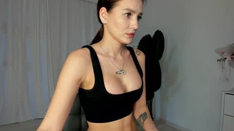 xxx_leila online show from 03/07/25, 09:18