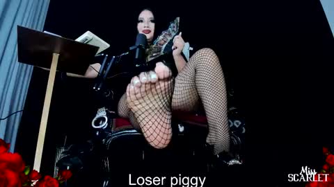 Snapshot of xxx_madamme chatting on 10/29/25, 04:04 Mistress Scarlet Igmiss scarlet978 online show from 10/29/25, 04:04